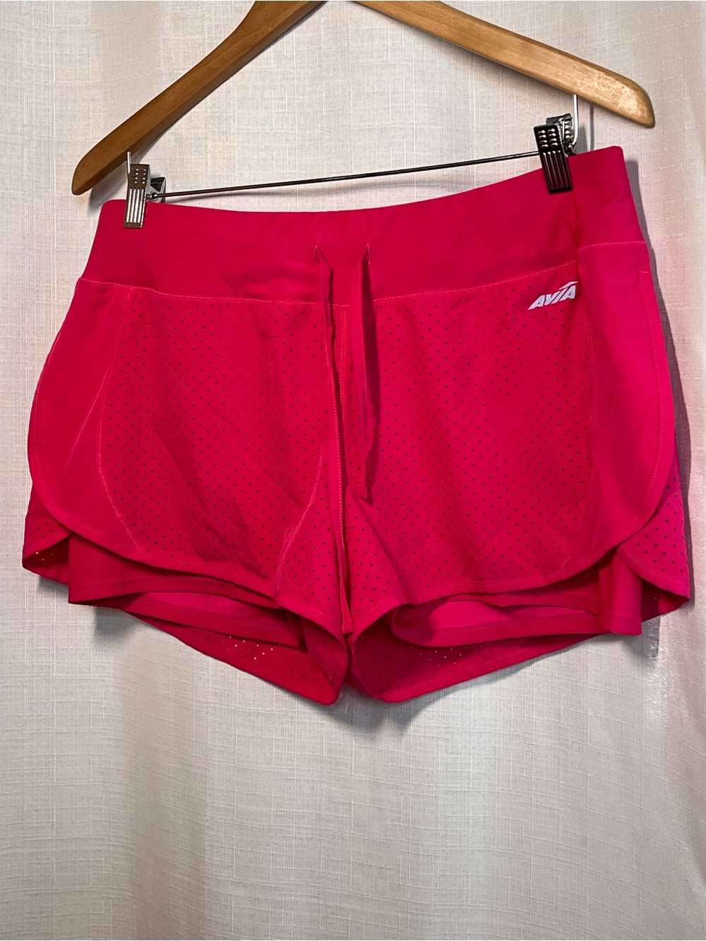 Avia Hot Pink Running Shorts Large Built In Shorts Athletic Gym